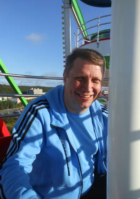 Я Володя, 48, из Мурманска, ищу знакомство для постоянных отношений