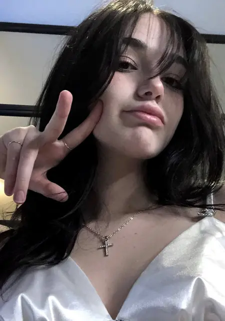 Яся из Владивостока, мне 19, познакомлюсь для общения