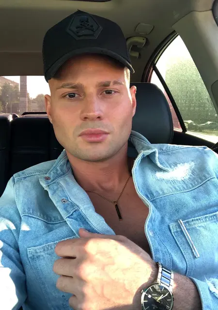 Стас из Ижевска, ищу на сайте знакомства на одну ночь