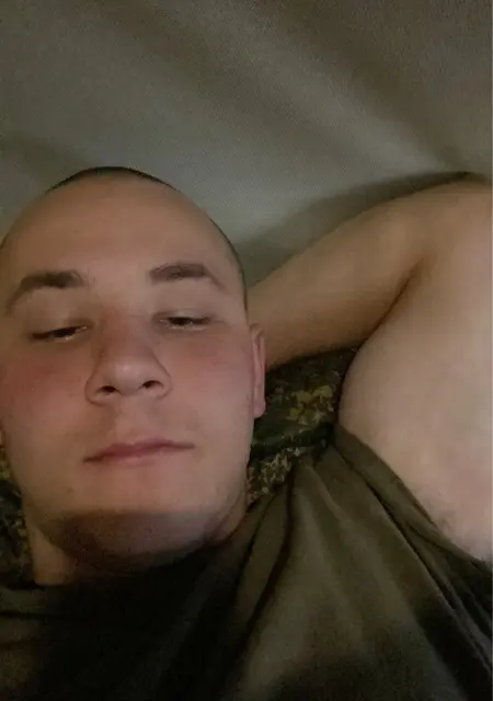 Я Серый, 20, знакомлюсь для общения в Тюмени