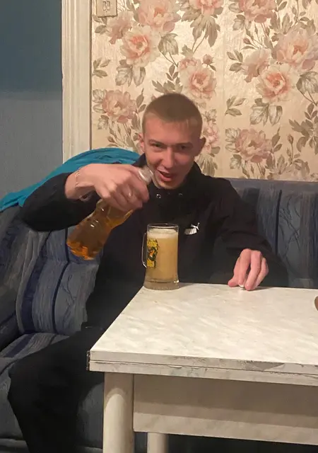 Вадимка из Прокопьевска, ищу на сайте знакомства без обязательств