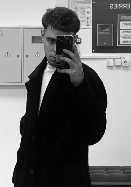 Я Mike, 19, из Рязани, ищу знакомство для приятного времяпровождения