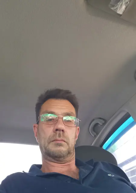 Виталий из Великого Новгорода, мне 39, познакомлюсь без обязательств