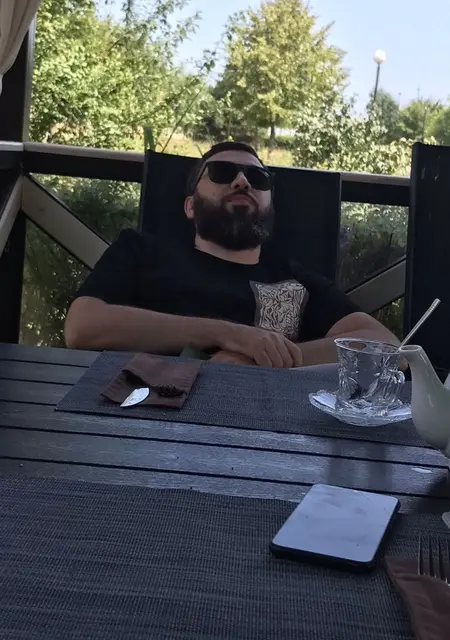 Я Ахи, 39, из Истры, ищу знакомства без обязательств