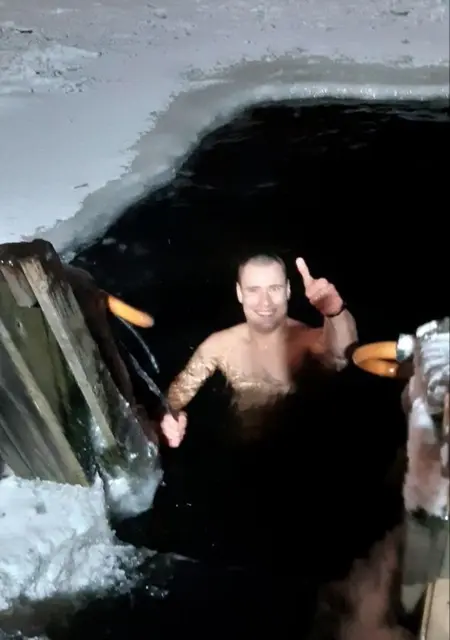 Я Серега, 38, знакомлюсь для приятного времяпровождения в Мурманске