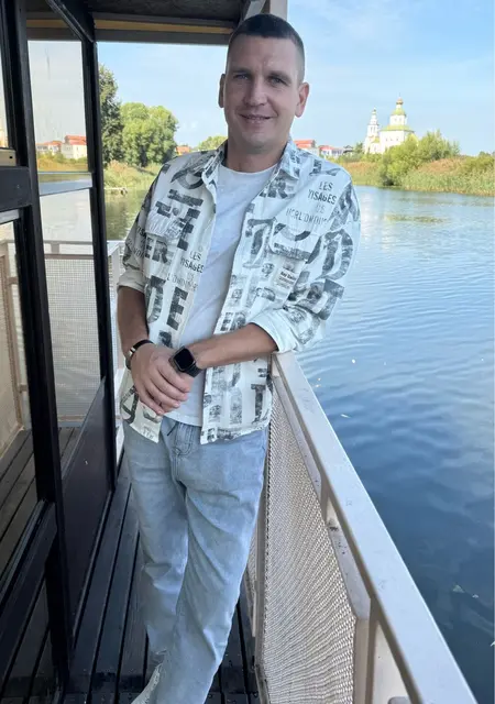 Я Максим, 35, из Выксы, ищу знакомство для приятного времяпровождения