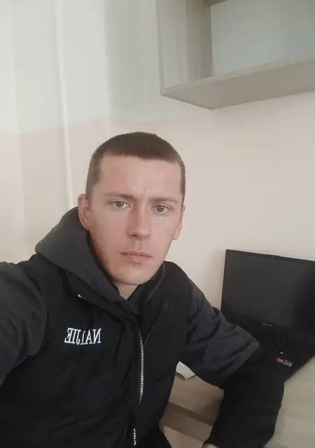 Я Макс, 34, знакомлюсь без обязательств в Кургане