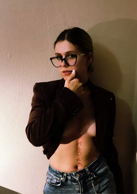 Я Алина, 23, из Химок, ищу знакомство для вирта