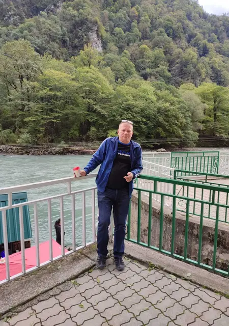 Я Игорь, 53, из Зеленодольска, ищу знакомства на одну ночь