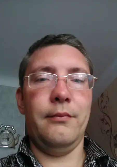 Михаил из Пскова, мне 40, познакомлюсь на одну ночь