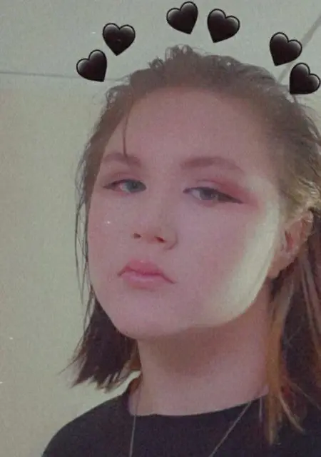 Я Катя, 19, из Саратова, ищу знакомство для постоянных отношений