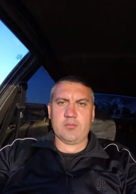 Олег из Томска, ищу на сайте знакомства без обязательств