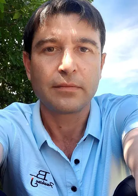 Александр из Луховиц, мне 40, познакомлюсь без обязательств