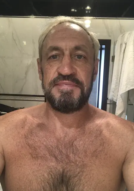 Миша из Калининграда, мне 56, познакомлюсь на одну ночь