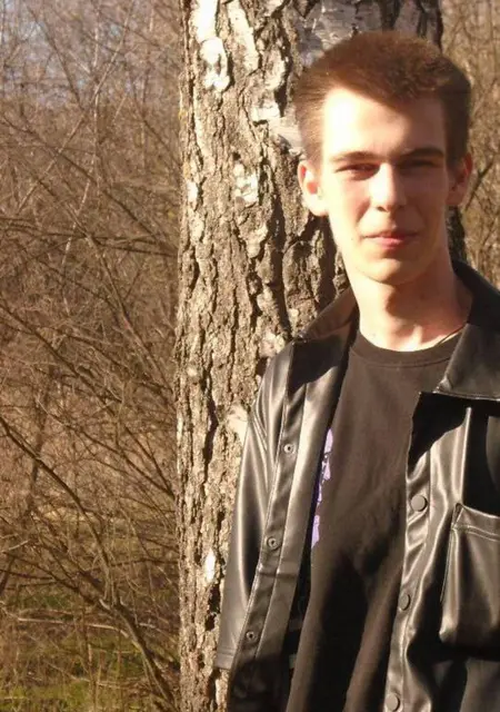 Денис из Липецка, мне 18, познакомлюсь на одну ночь