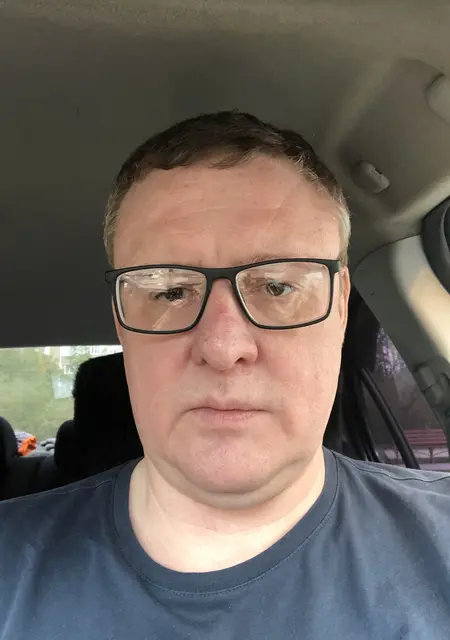 Влад из Мурманска, ищу на сайте знакомства на одну ночь