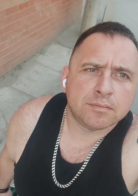 Я Григорий, 39, из Волгодонска, ищу знакомства на одну ночь