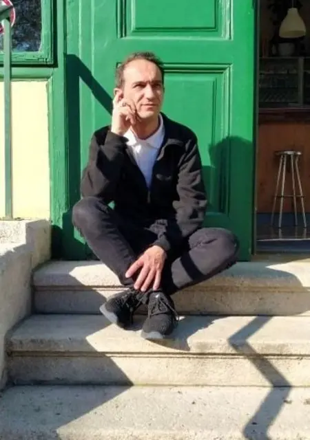 Я Neos Oreos, 37, из Афин, ищу знакомство