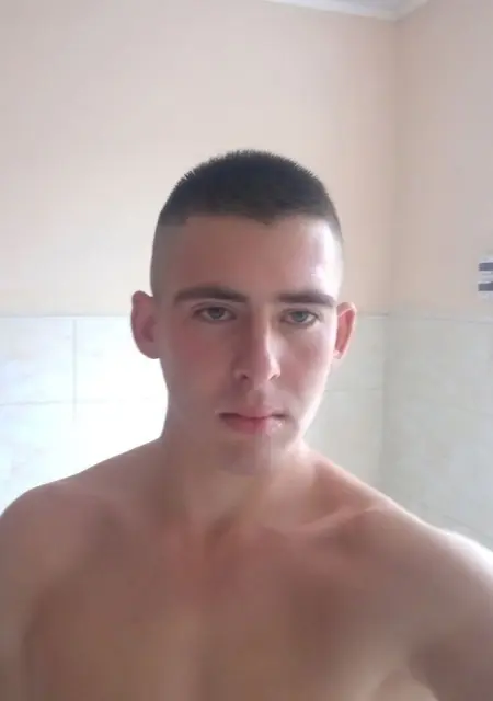 Володимир из Херсона, ищу на сайте приятное времяпровождение