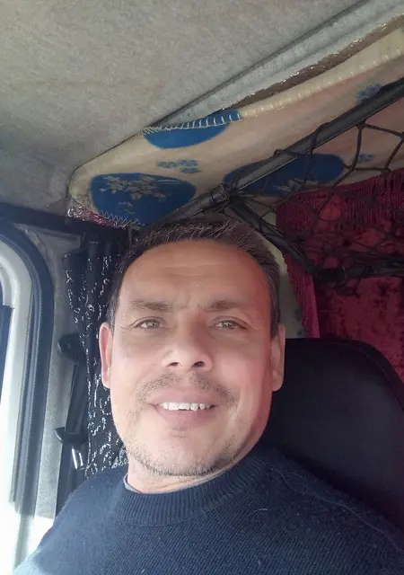 Я Константин, 49, из Омска, ищу знакомство для постоянных отношений