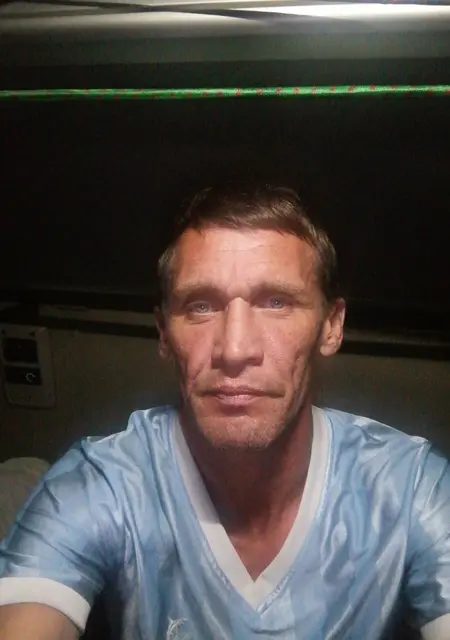 Александр из Ачинска, мне 50, познакомлюсь без обязательств