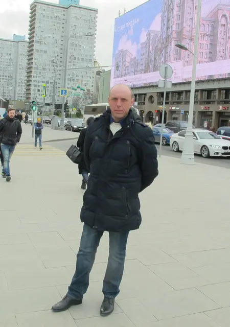 Я Алекс, 51, из Краснодара, ищу знакомства на одну ночь