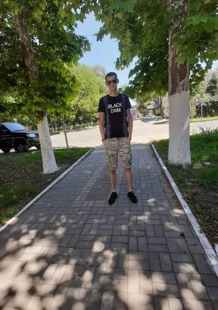 Я Виктор, 31, знакомлюсь для постоянных отношений в Армавире