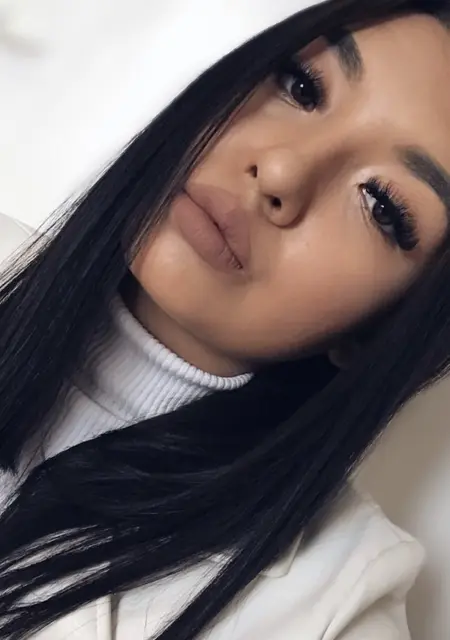 Я Владислава, 25, из Гомеля, ищу знакомство для приятного времяпровождения