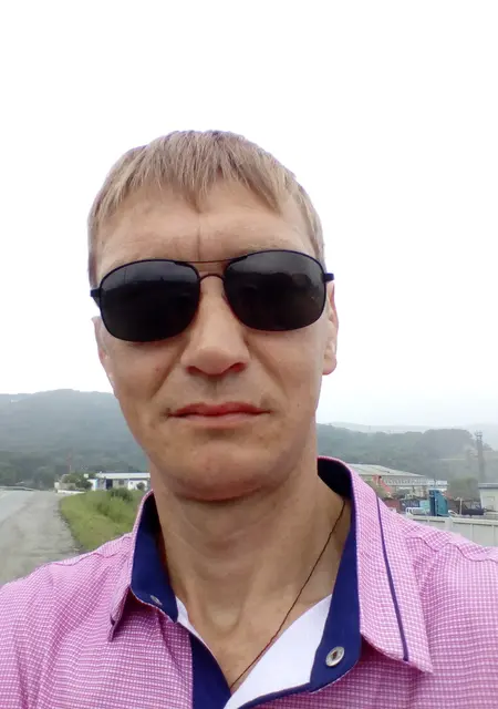 Сергей из Находки, мне 46, познакомлюсь на одну ночь