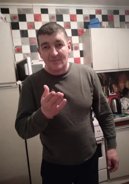 Дима из Усть-Илимска, мне 47, познакомлюсь для приятного времяпровождения