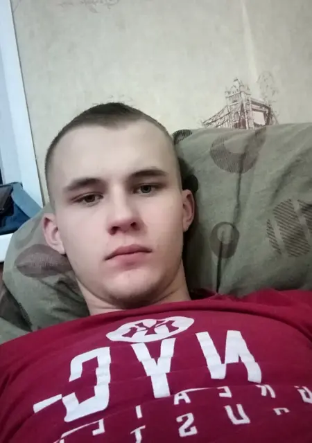 Я Кирилл, 23, знакомлюсь без обязательств в Пинске