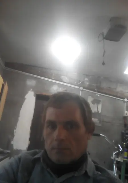 Василийволощук из Приморско-Ахтарска, мне 47, познакомлюсь без обязательств