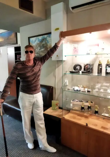 Я Алексей, 60, из Санкт-Петербурга, ищу знакомство для приятного времяпровождения