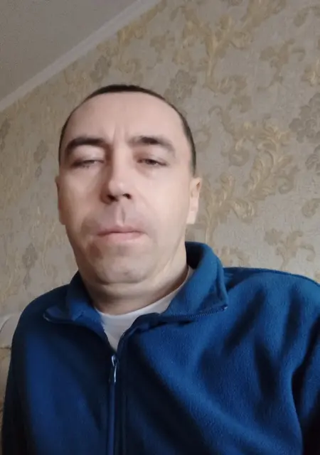 Я Deni, 39, из Калуги, ищу знакомства без обязательств