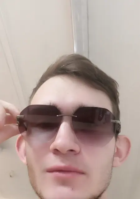 Назар из Самары, ищу на сайте знакомства на одну ночь