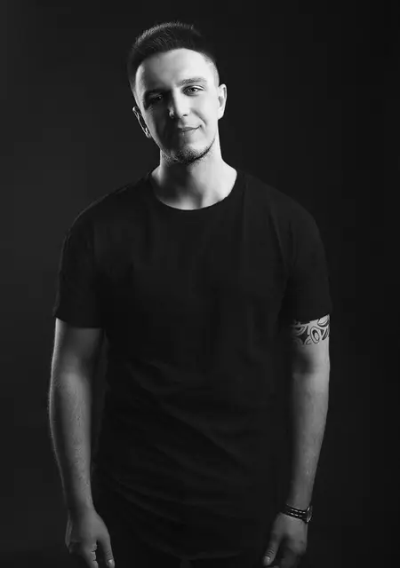 Максим из Алушты, мне 30, познакомлюсь без обязательств