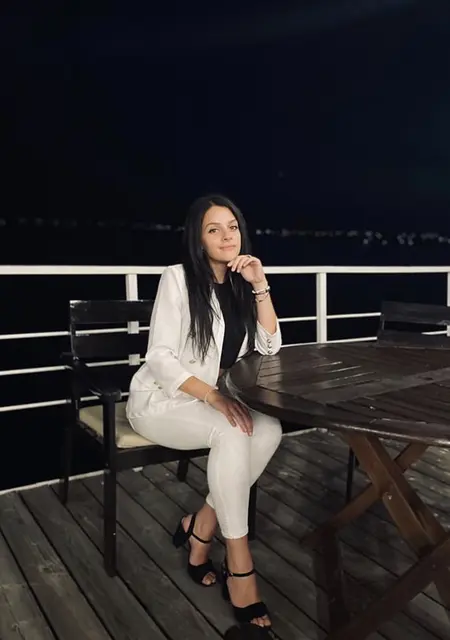 Аннушка из Николаева, мне 29, познакомлюсь без обязательств