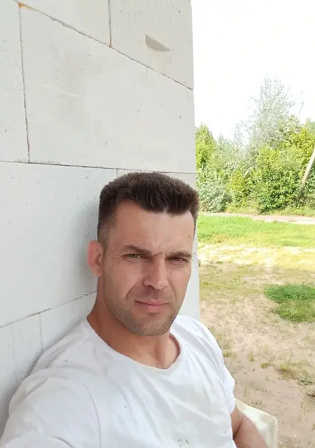 Андрей из Пскова, ищу на сайте знакомства без обязательств