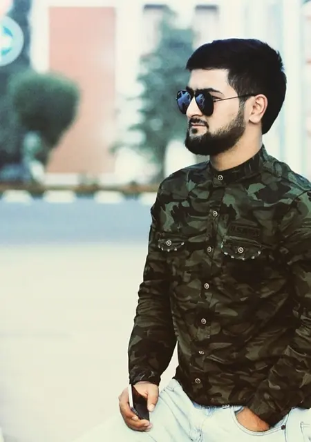 Я Джон, 28, из Губкинского, ищу знакомства на одну ночь