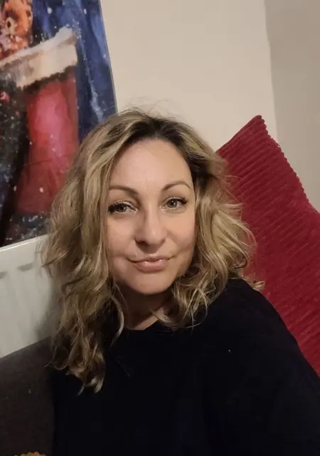 Kate from London, 42 years old, ready to meet