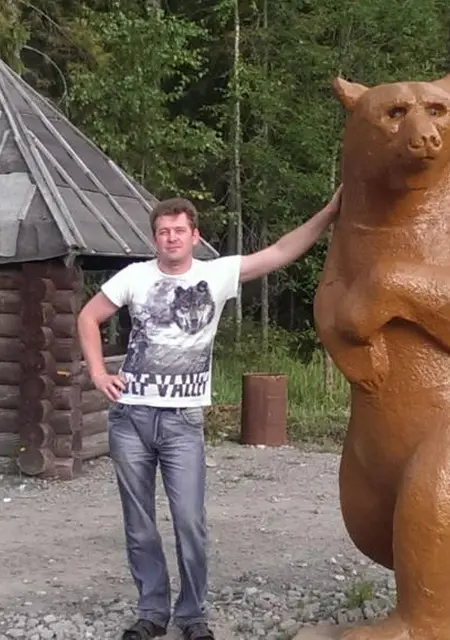 Александр из Колпина, мне 46, познакомлюсь на одну ночь