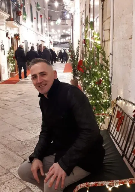 Tonio из Рима, мне 44, познакомлюсь