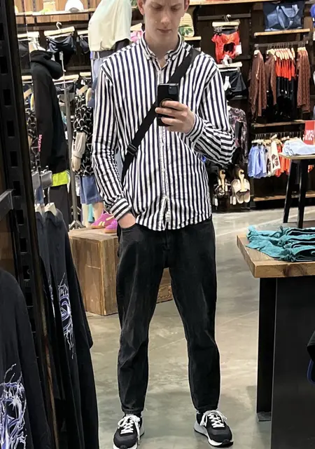 Я Gity, 19, знакомлюсь на одну ночь в Курске