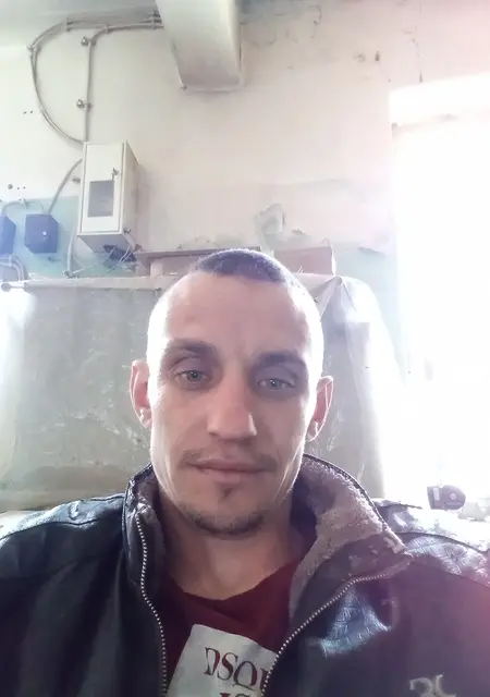 Я Алексей, 33 років, знайомлюсь на одну ніч у Львові