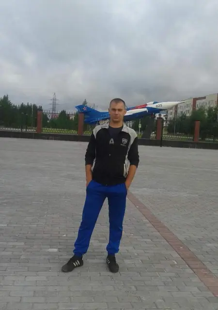 Алекс из Ишима, мне 34, познакомлюсь на одну ночь