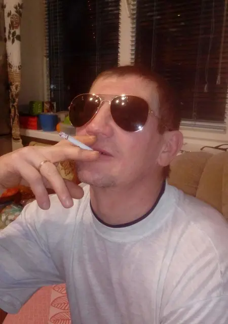 Анатолий из Саратова, ищу на сайте знакомства на одну ночь