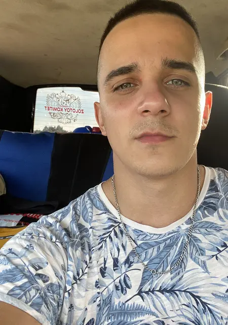 Я Тимур, 27, из Великого Новгорода, ищу знакомство для приятного времяпровождения