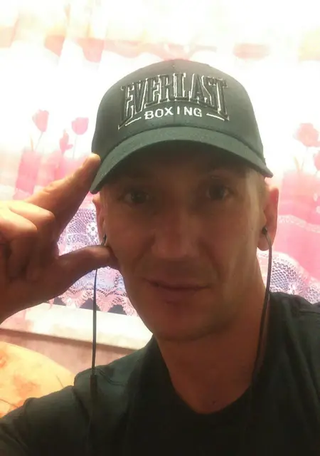 Дмитрий из Ижевска, ищу на сайте знакомства на одну ночь