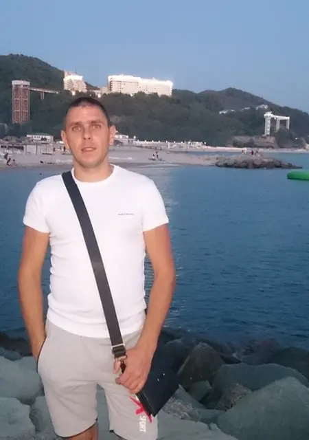 Я Артём, 37, из Усинска, ищу знакомство для постоянных отношений