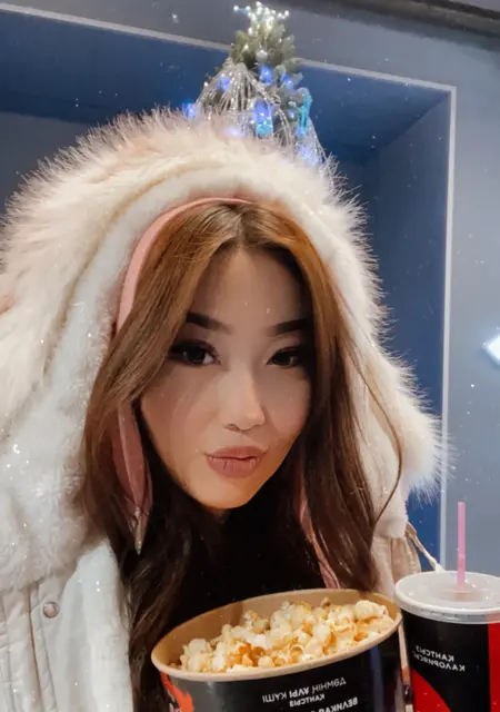 Assel из Алматы, ищу на сайте постоянные отношения